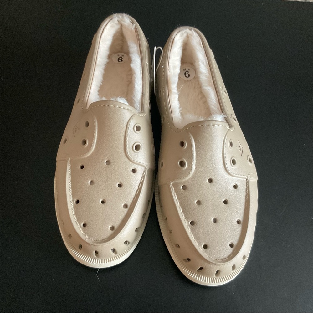 NWOT Sperry brand shoes.